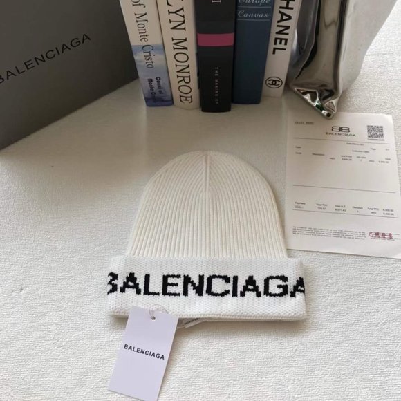 ๐โจAUTHENTICโจ๐Balenciaga hat - Picture 1 of 3